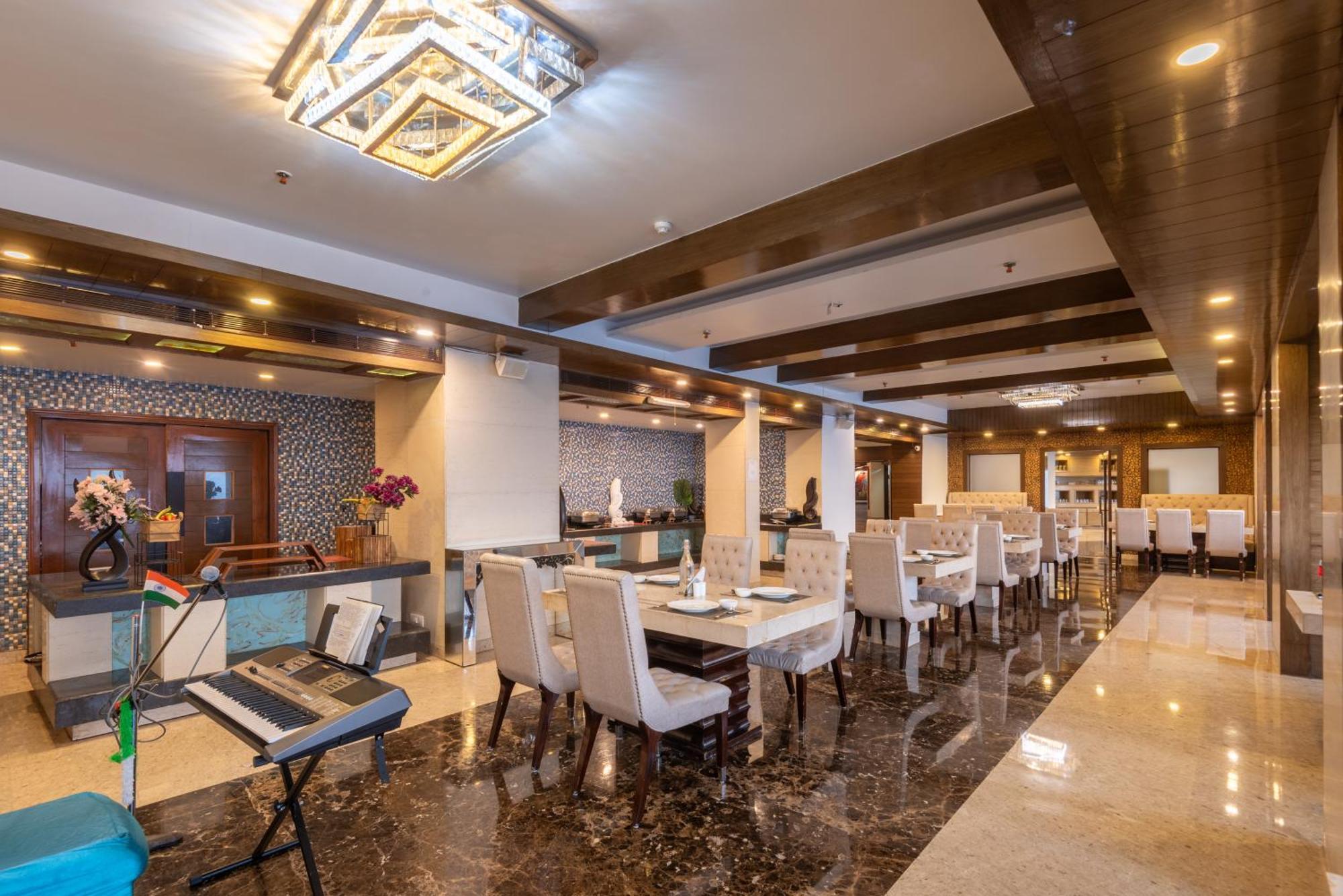 The Solitaire Resort By Lawrence Hotels Mussoorie Exterior photo